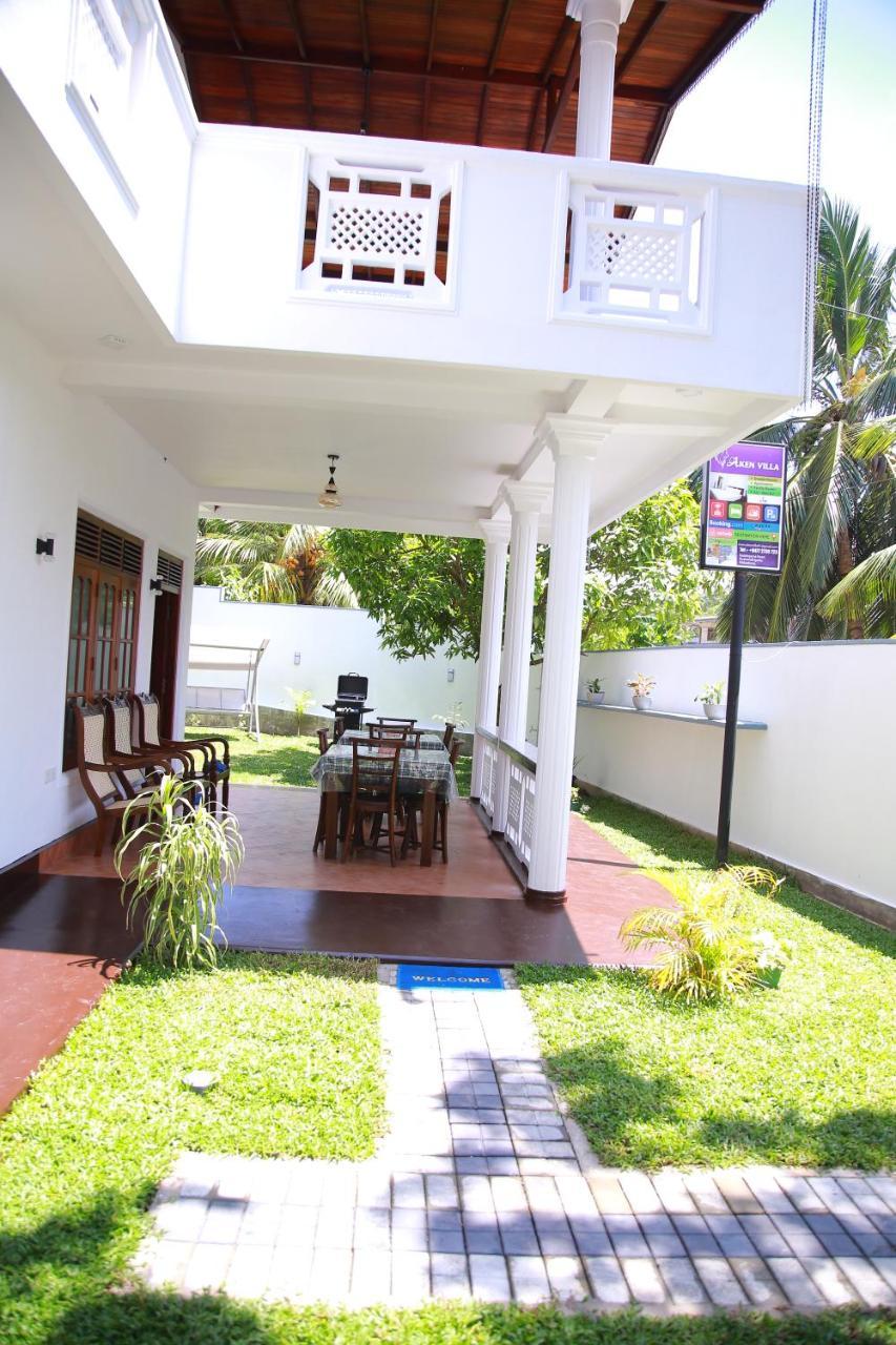 Aken Villa Hikkaduwa Exterior photo